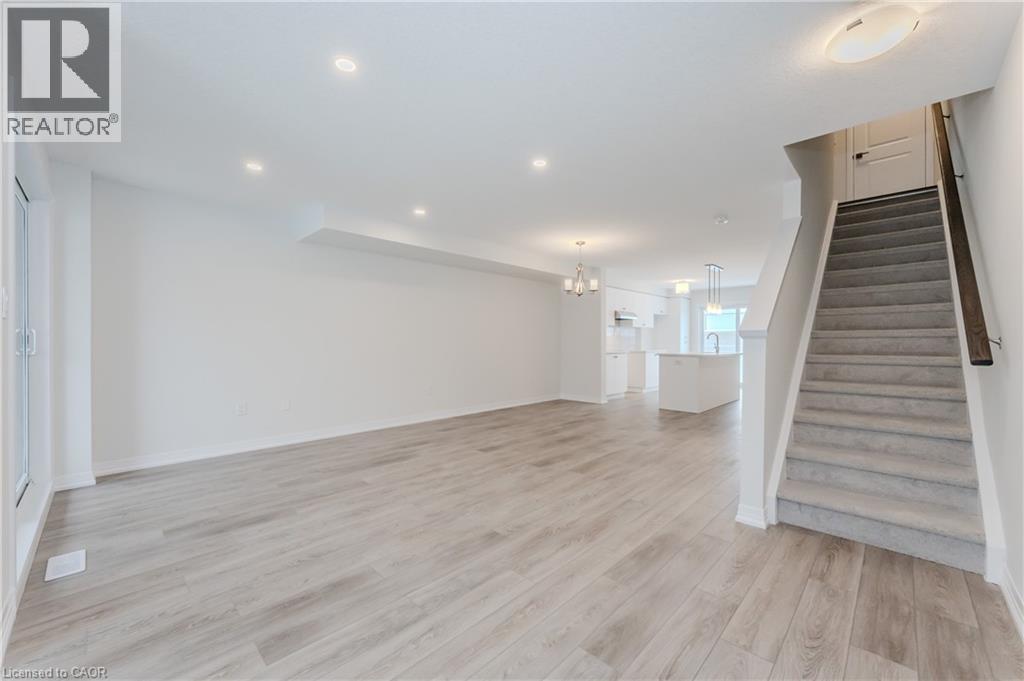 15 Urbane Boulevard, Kitchener, Ontario  N2E 0H8 - Photo 10 - 40776957