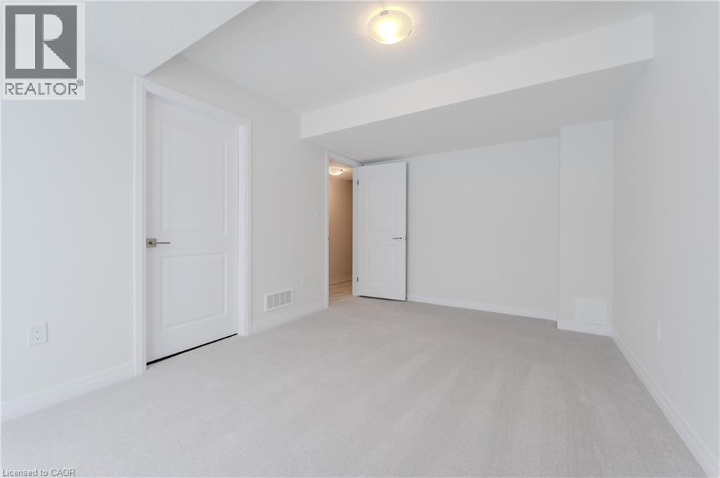 15 Urbane Boulevard, Kitchener, Ontario  N2E 0H8 - Photo 6 - 40776957