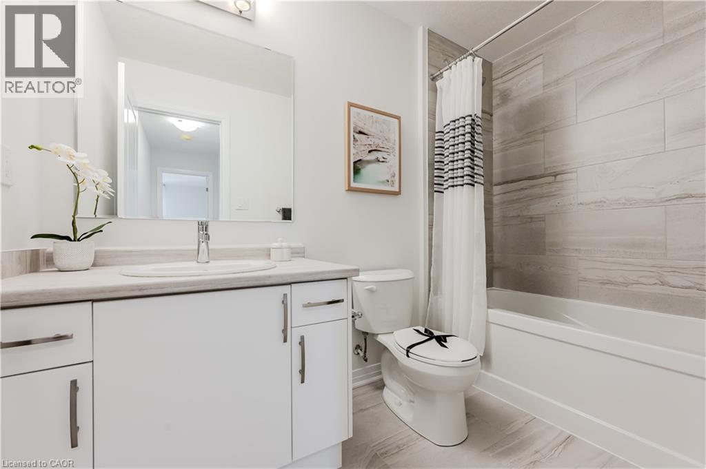 704 Benninger Drive, Kitchener, Ontario  N2E 0H8 - Photo 18 - 40774222