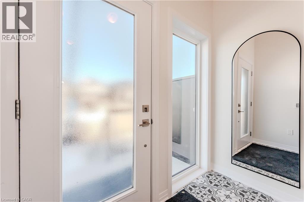 704 Benninger Drive, Kitchener, Ontario  N2E 0H8 - Photo 2 - 40774222