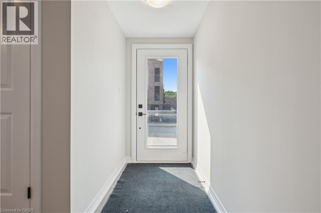 42 Urbane Boulevard, Kitchener, Ontario  N2E 0H8 - Photo 3 - 40784924