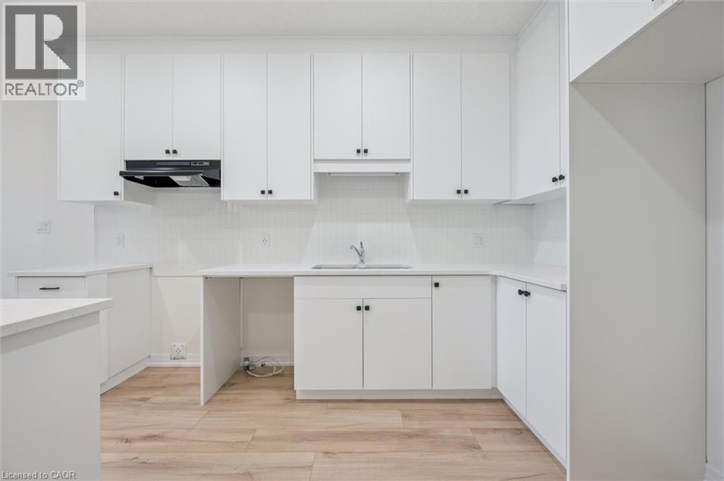 105 Winter Wren Crescent, Kitchener, Ontario  N2P 0K7 - Photo 17 - 40791709