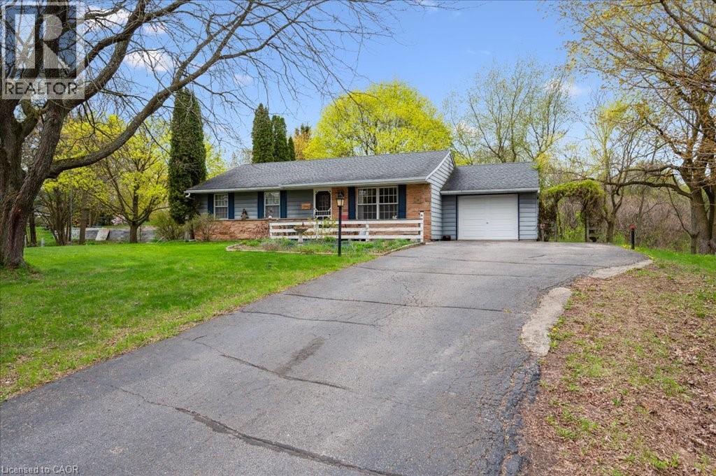 39 Bannockburn Road, Kitchener, Ontario  N2R 1M1 - Photo 4 - 40795366