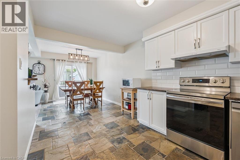 747 Fairway Court, Kitchener, Ontario  N2A 4B4 - Photo 16 - 40795417