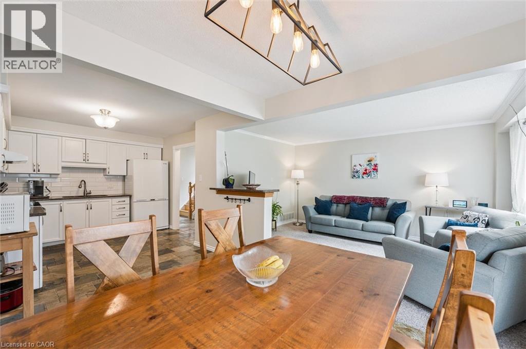 747 Fairway Court, Kitchener, Ontario  N2A 4B4 - Photo 19 - 40795417