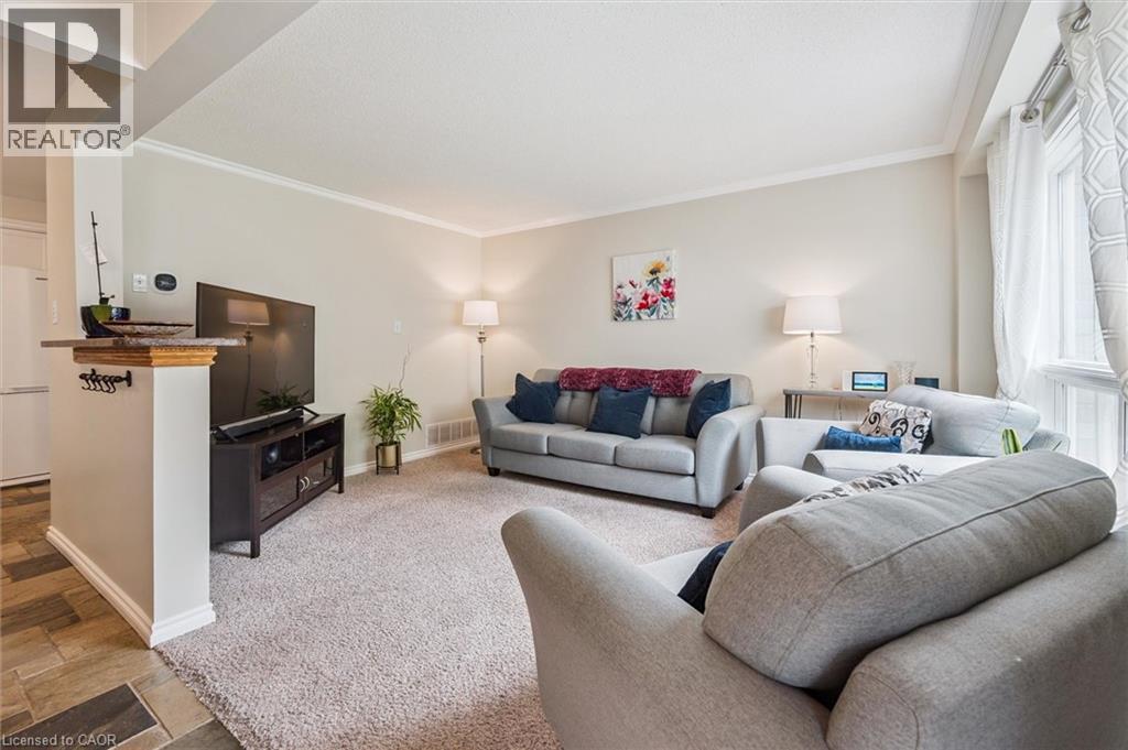 747 Fairway Court, Kitchener, Ontario  N2A 4B4 - Photo 20 - 40795417