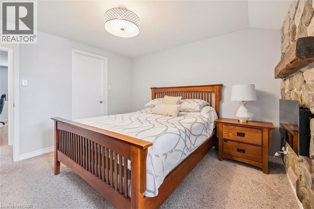 747 Fairway Court, Kitchener, Ontario  N2A 4B4 - Photo 26 - 40795417