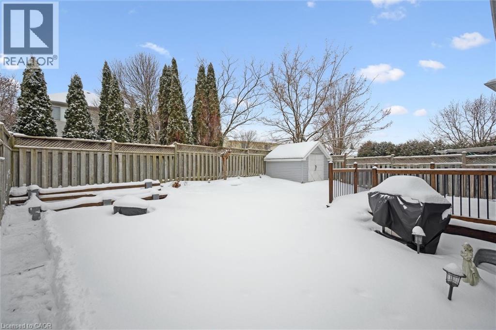 747 Fairway Court, Kitchener, Ontario  N2A 4B4 - Photo 5 - 40795417