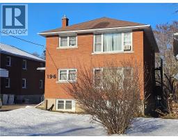<div class="price">$935,000</div> 196 Allen Street E<br>Waterloo, Ontario<br><div class='bed_bath'>6 Bed | 3 Bath</div>
