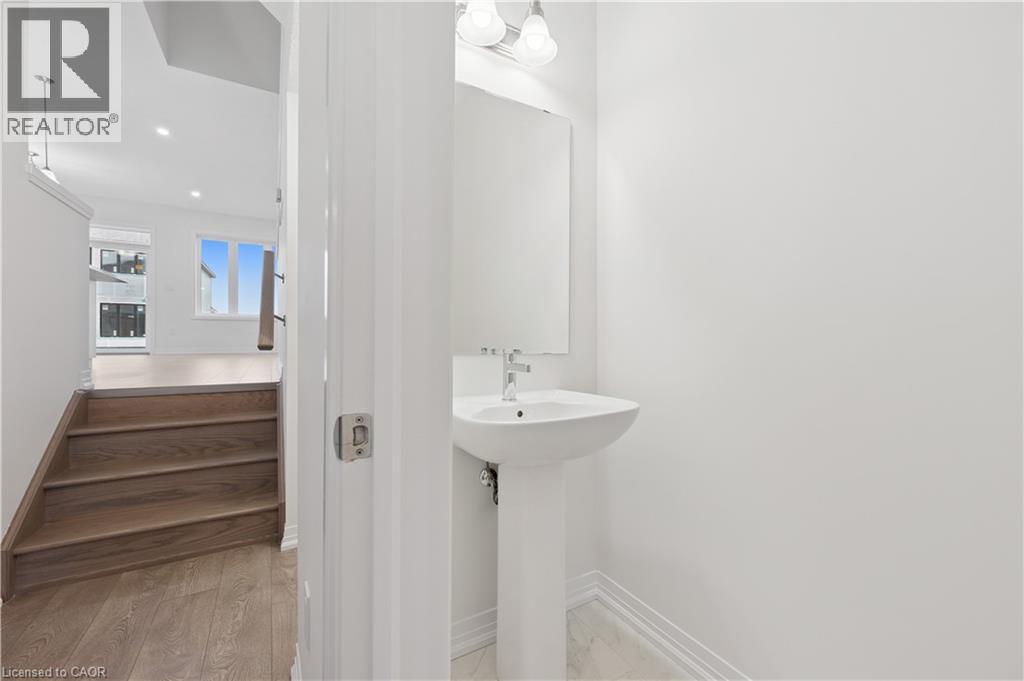 107 Winter Wren Crescent, Kitchener, Ontario  N2P 0K7 - Photo 4 - 40796650