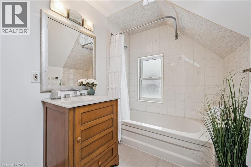 56 John Street W, Waterloo, Ontario  N2L 1B4 - Photo 21 - 40796023