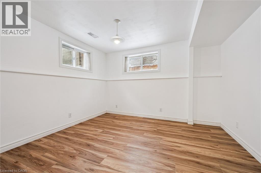 56 John Street W, Waterloo, Ontario  N2L 1B4 - Photo 32 - 40796023