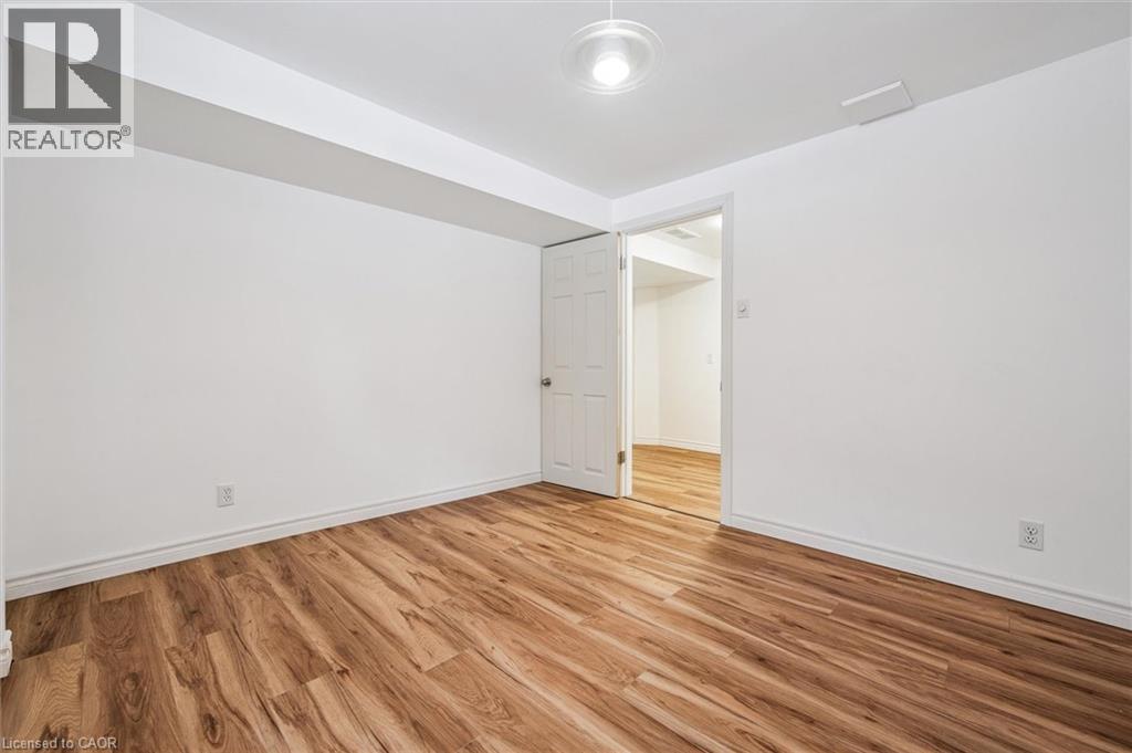 56 John Street W, Waterloo, Ontario  N2L 1B4 - Photo 33 - 40796023