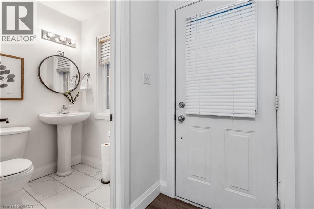 382 Pastern Trail, Waterloo, Ontario  N2K 4K7 - Photo 3 - 40796899