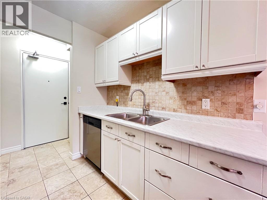 283 Fairway Road N Unit# 106, Kitchener, Ontario  N2A 2P1 - Photo 17 - 40798132