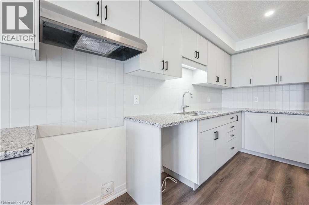 23 Benninger Drive, Kitchener, Ontario  N2E 0K4 - Photo 11 - 40798031