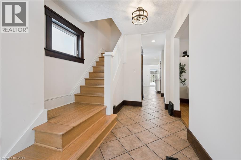 32 Dane Street, Kitchener, Ontario  N2H 3H7 - Photo 4 - 40796418