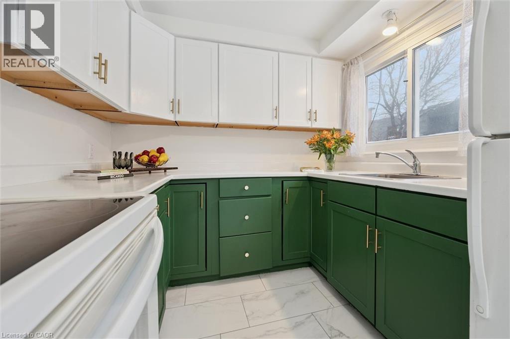 11 Ingleside Drive, Kitchener, Ontario  N2M 2G7 - Photo 16 - 40798399