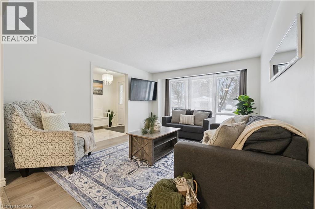 11 Ingleside Drive, Kitchener, Ontario  N2M 2G7 - Photo 8 - 40798399