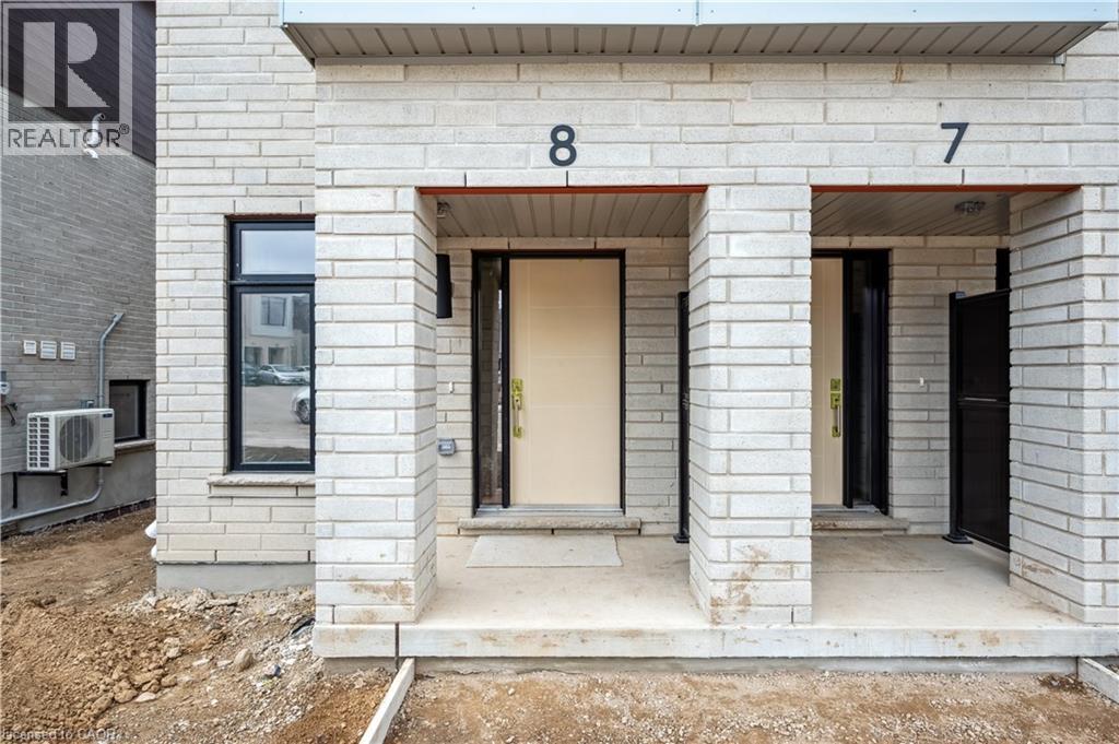 15 Stauffer Woods Trail Unit# B8, Kitchener, Ontario  N2P 2P4 - Photo 3 - 40799916