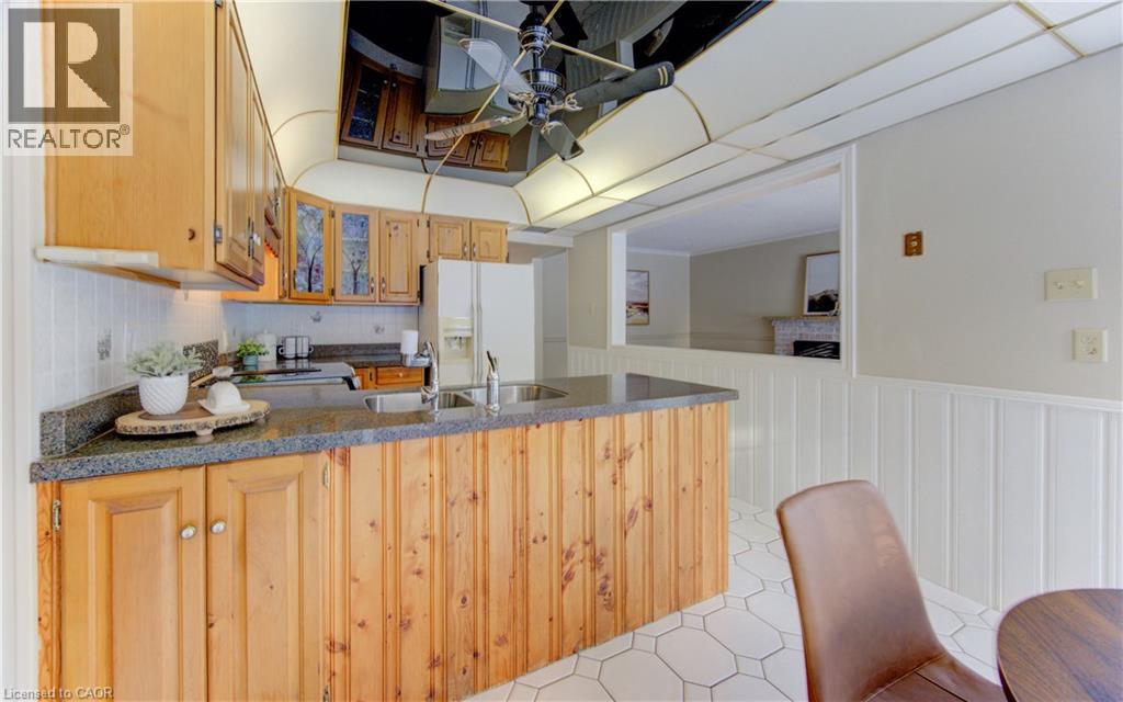 21 Sandcliffe Place, Waterloo, Ontario  N2T 1A8 - Photo 15 - 40801904