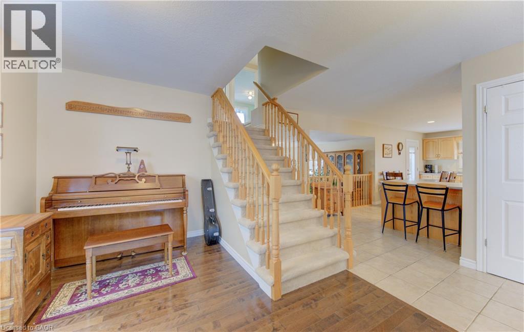 505 Sandbanks Crescent, Waterloo, Ontario  N2V 2J3 - Photo 11 - 40802574