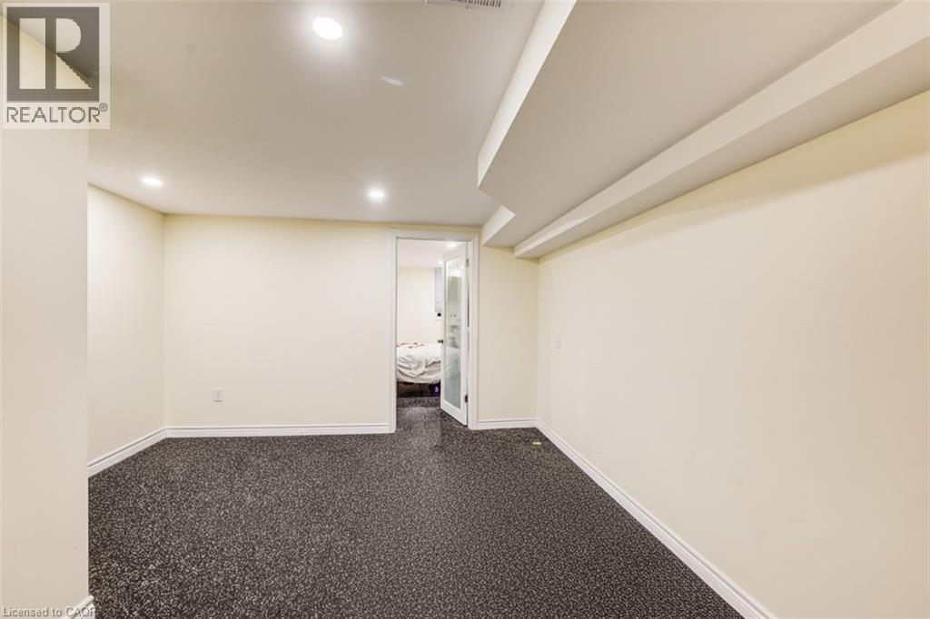 284 Westcourt Place, Waterloo, Ontario  N2L 2R7 - Photo 19 - 40802611