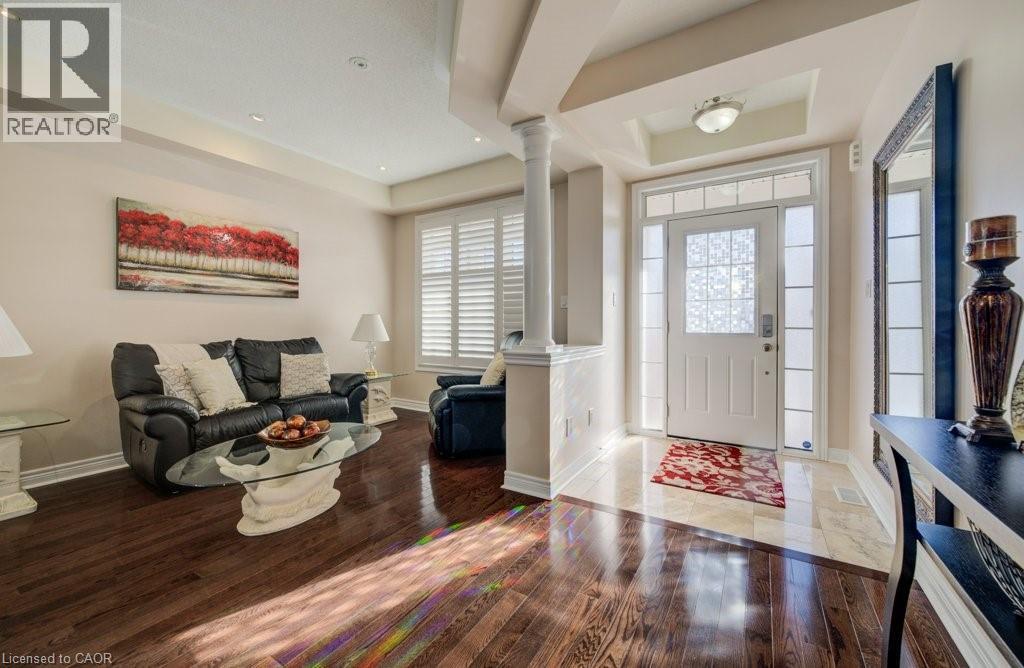 538 Thomas Slee Drive, Kitchener, Ontario  N2P 2Y7 - Photo 3 - 40803639