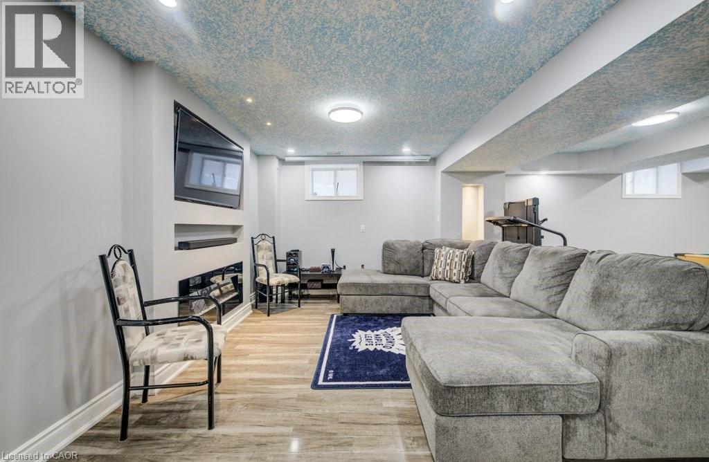 538 Thomas Slee Drive, Kitchener, Ontario  N2P 2Y7 - Photo 37 - 40803639