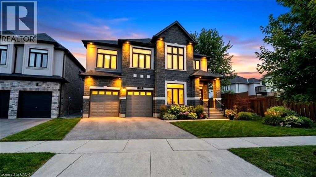 163 Redtail Street, Kitchener, Ontario  N2K 0E4 - Photo 2 - 40804098