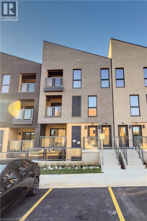 38 Urbane Boulevard, Kitchener, Ontario  N2E 0H8 - Photo 2 - 40804760