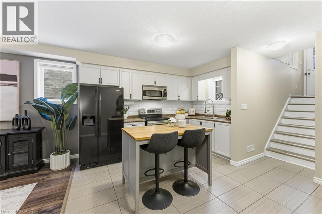 931 Glasgow Street Unit# 14d, Kitchener, Ontario  N2N 0B6 - Photo 4 - 40806845