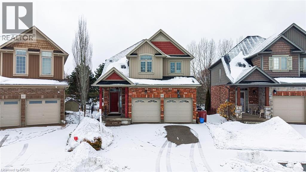 941 Pioneer Grove Court, Kitchener, Ontario  N2P 0B2 - Photo 2 - 40806897