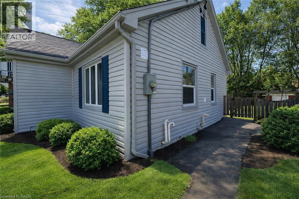 168 Fifth Avenue Unit# 2, Kitchener, Ontario  N2C 1P7 - Photo 2 - 40807523