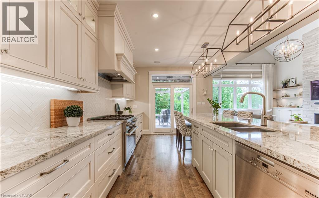 905 Old Cottage Court, Kitchener, Ontario  N2K 4K2 - Photo 12 - 40805217