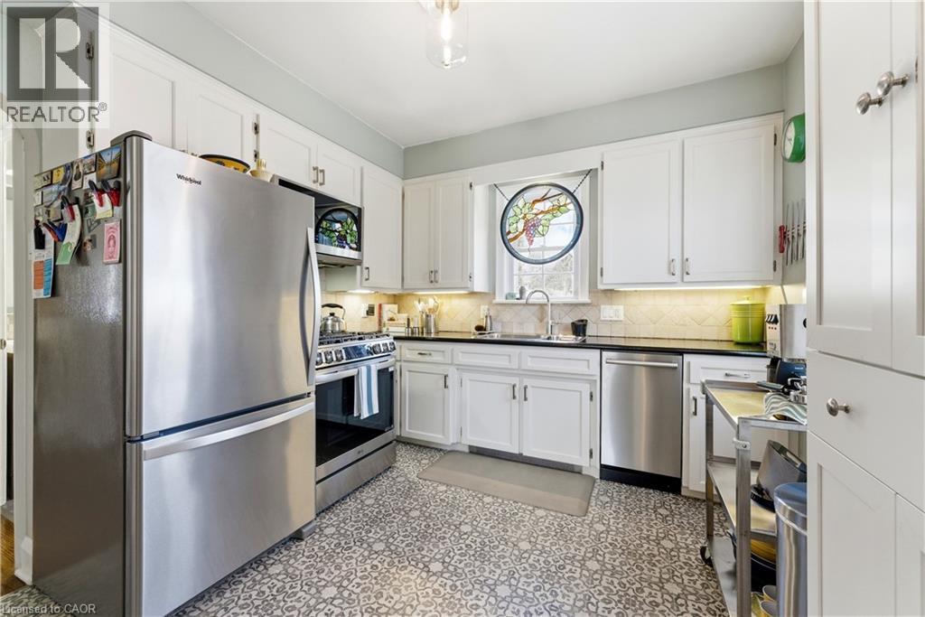 78 Stirling Avenue S, Kitchener, Ontario  N2G 3N9 - Photo 10 - 40805367