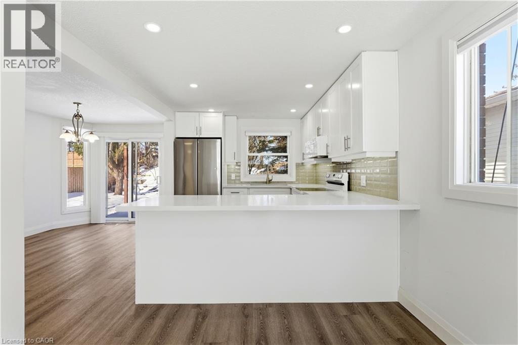 16 Thornbush Crescent, Waterloo, Ontario  N2T 1B2 - Photo 12 - 40807848