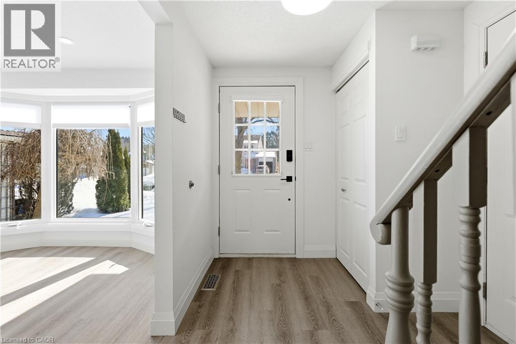 16 Thornbush Crescent, Waterloo, Ontario  N2T 1B2 - Photo 5 - 40807848