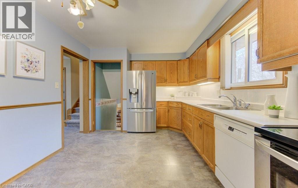 612 Green Meadow Crescent, Waterloo, Ontario  N2V 1E2 - Photo 14 - 40812372