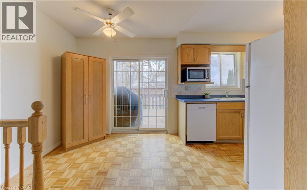 655 Jacob Lane Unit# B, Waterloo, Ontario  N2V 2G9 - Photo 17 - 40812041