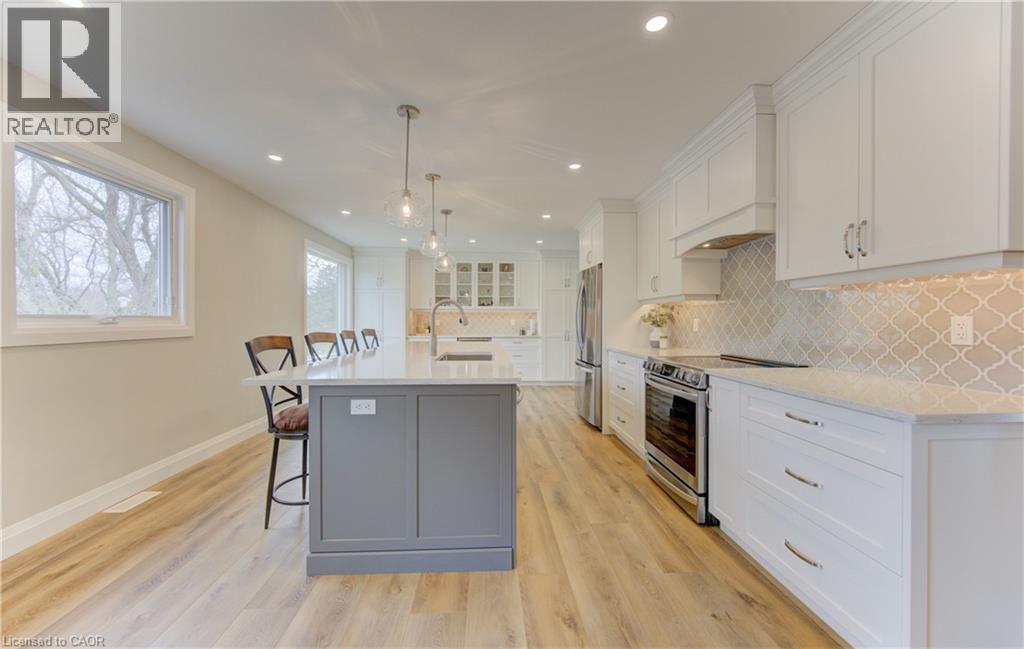 395 Warrington Drive, Waterloo, Ontario  N2L 2P7 - Photo 14 - 40812035