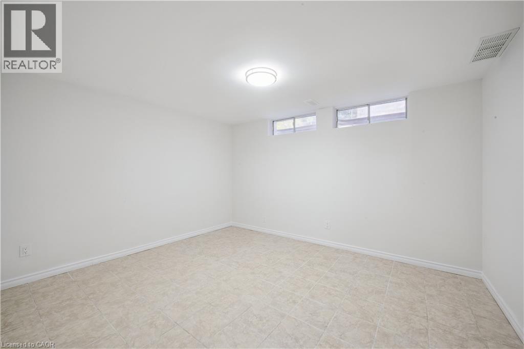 179 Traynor Avenue, Kitchener, Ontario  N2C 1W4 - Photo 22 - 40812750