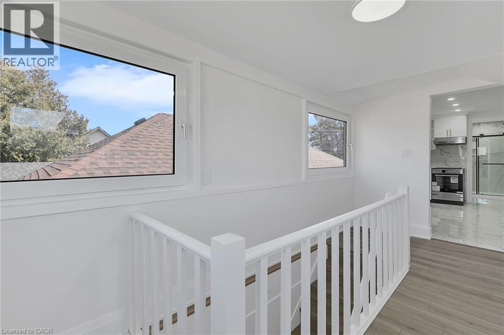 581 Lancaster Street W Unit# 1, Kitchener, Ontario  N2K 1M5 - Photo 5 - 40813696