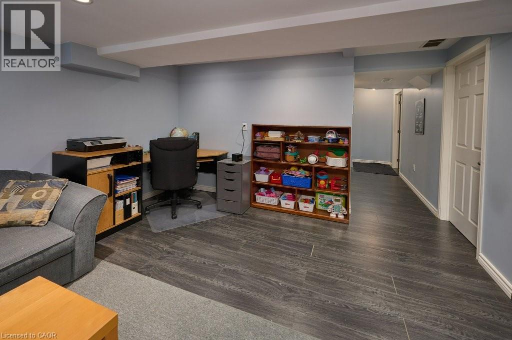 208 Sienna Crescent, Kitchener, Ontario  N2R 1T4 - Photo 27 - 40813749