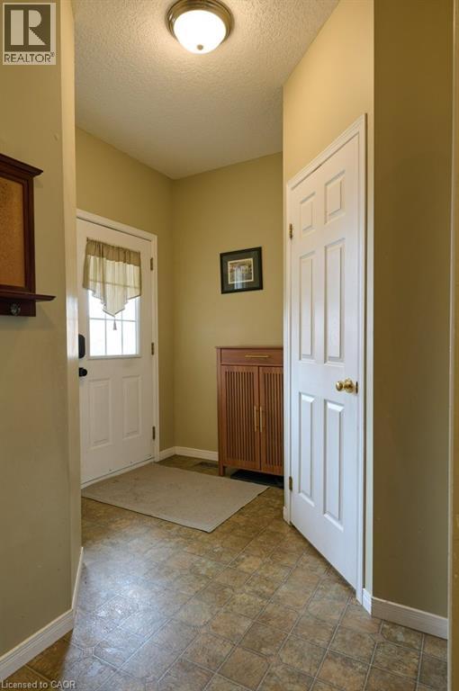 208 Sienna Crescent, Kitchener, Ontario  N2R 1T4 - Photo 5 - 40813749