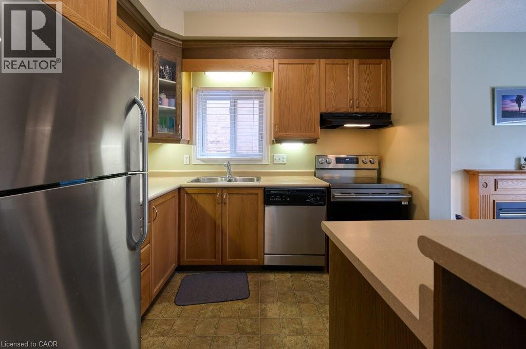 208 Sienna Crescent, Kitchener, Ontario  N2R 1T4 - Photo 9 - 40813749