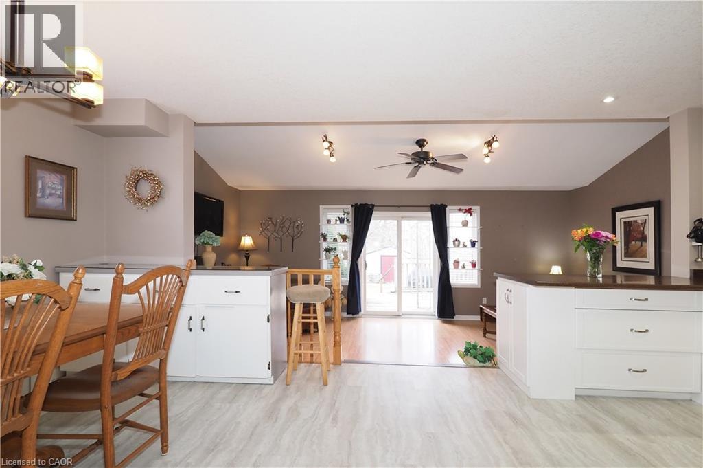 224 Inverhuron Crescent Unit# A, Waterloo, Ontario  N2V 2H7 - Photo 5 - 40812356