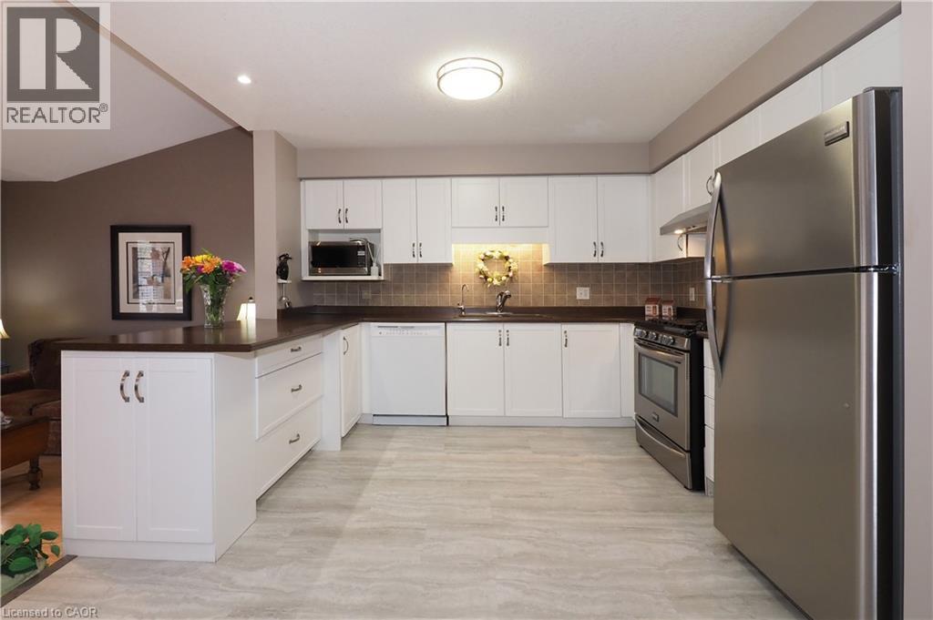 224 Inverhuron Crescent Unit# A, Waterloo, Ontario  N2V 2H7 - Photo 6 - 40812356