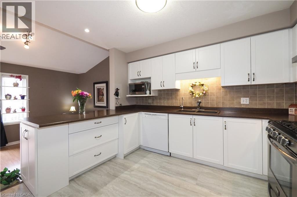224 Inverhuron Crescent Unit# A, Waterloo, Ontario  N2V 2H7 - Photo 7 - 40812356