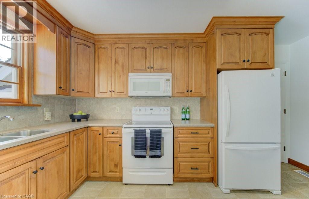 26 Sycamore Place, Kitchener, Ontario  N2M 4G1 - Photo 11 - 40813198